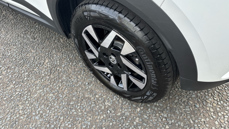 Vauxhall Mokka 100kW Design 50kWh 5dr Auto Electric Hatchback